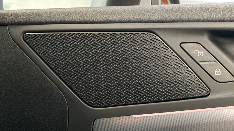 BMW 2 Series 225e xDrive Luxury 5dr DCT Hatchback